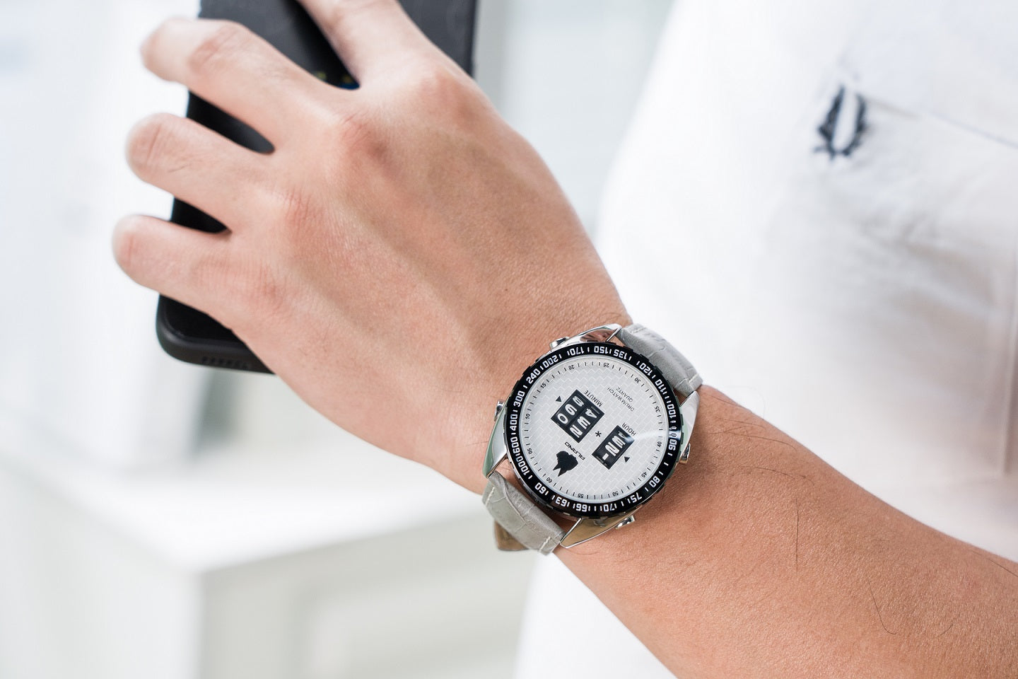 Drum Watch with genuie leather band, Quartz armband Watch in gray color edel and stylish